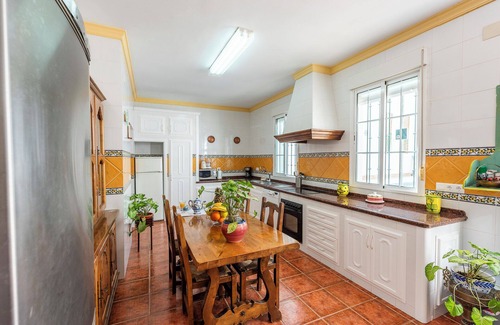 La Lantejuela Casa | Casa de vacaciones 'Casa Rural Berraquero' con piscina, terraza y Wi-Fi