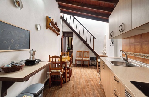 Vallehermoso Casa | Casa de vacaciones 'Casa de Telégrafos' con vistas a la montaña, terraza privada y Wi-Fi