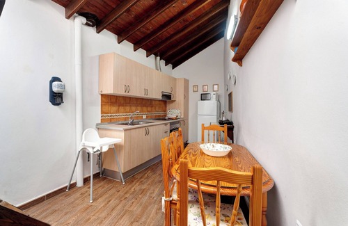 Vallehermoso Casa | Casa de vacaciones 'Casa de Telégrafos' con vistas a la montaña, terraza privada y Wi-Fi