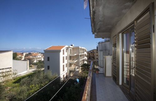 San Giorgio Casa | Holiday Home 'Casa Al Mare San Giorgio' with Sea View and Balcony