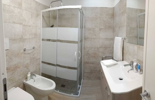 La Strea Casa | Holiday Home Casa Sandrina with Sea View, Garden, A/C & Wi-Fi
