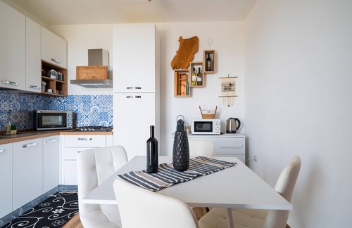 Jerzu Casa | Casa de vacaciones "Casa Jerzu S'Essia De Su Santu" con vistas al mar, jardín y Wi-Fi