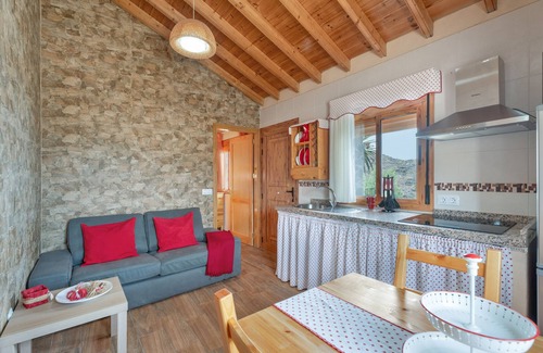 Alojera Casa | Casa de vacaciones 'Casa Las Niñas' con vistas al mar, terraza privada y Wi-Fi