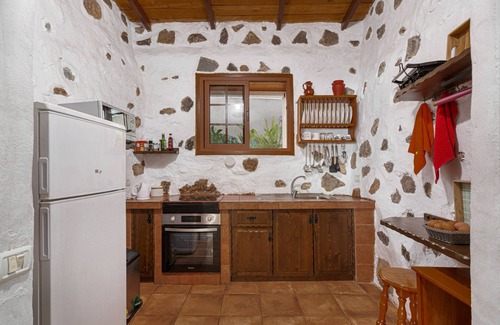 Ingenio Casa | Casa de vacaciones "Casa Las Toscas" con vistas a la montaña, piscina y Wi-Fi