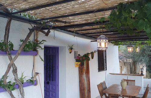 Los Cortijillos Casa | 'Casa Papi' con vistas a la montaña, piscina y Wi-Fi