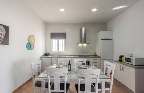 La Lantejuela Casa | Casa de vacaciones "Casa Rural Maria" con piscina privada, terrazas privadas y Wi-Fi