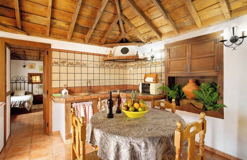 Arecida Casa | Casa de vacaciones 'Casa Rural Ciso' con vistas al mar, jardín privado y Wi-Fi