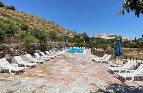 Laroya Casa | Casa de vacaciones 'Casa Rural Padre Ramon' con vistas a la montaña, piscina compartida y Wi-Fi