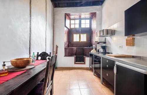 Garachico Casa | Casa de vacaciones "Casa Tradicional Canaria - I" cerca del mar con vistas a la montaña y Wi-Fi