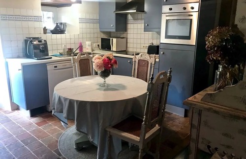 Auriac Casa | Casa de vacaciones 'Charmant Moulin De Selves' con jardín privado, balcón y Wi-Fi