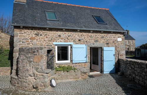 Lanmodez Casa | Casa de vacaciones 'Charmante Maison En Pierre' con jardín privado y Wi-Fi