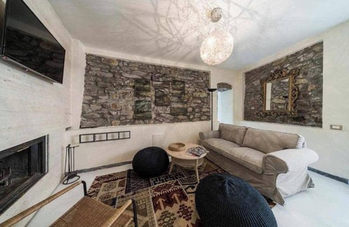 San Terenzo Monti Casa | Casa de vacaciones 'Chiarissima Dei Venti' con vistas a la montaña, terraza privada y Wi-Fi