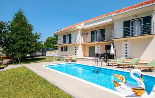 Velika Cista Casa | Holiday Home Cista Velika With Outdoor Swimming Pool 311
