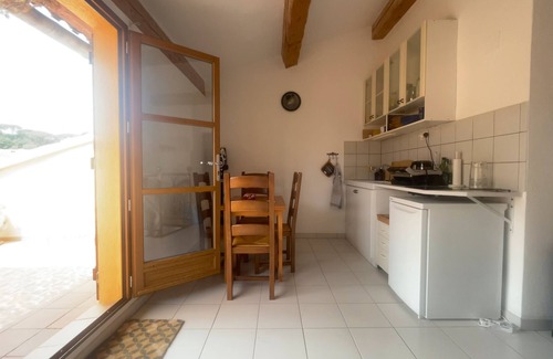 Collobrieres Casa | Holiday Home 'Collo' with Mountain View, Private Terrace and Wi-Fi