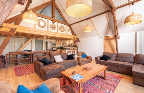 Urdos Casa | Holiday Home 'Confortable 14 Voyageurs' with Wi-Fi