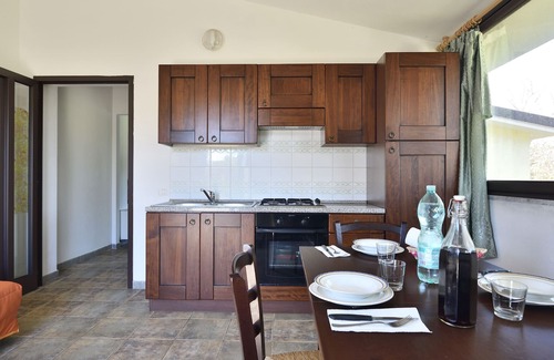 Elini Casa | Casa de vacaciones 'Corongiu 1' con vistas a la montaña, terraza privada y jardín compartido