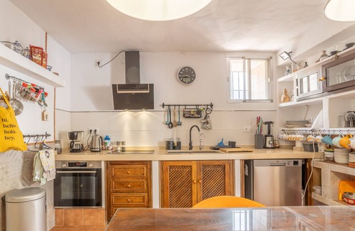 Almuñécar Casa | Casa Vacacional 'Cortijo La Abuela' con Vista a la Montaña, Wi-Fi y Aire Acondicionado