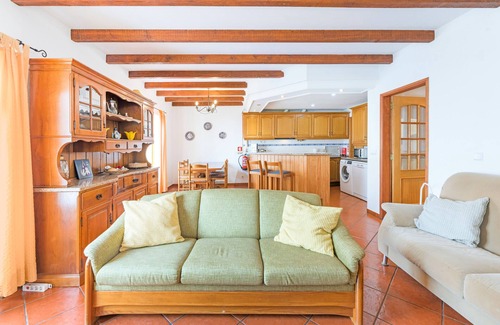 Longueira Casa | Casa de vacaciones 'Costa Do Moinho' con terraza privada, balcón y Wi-Fi