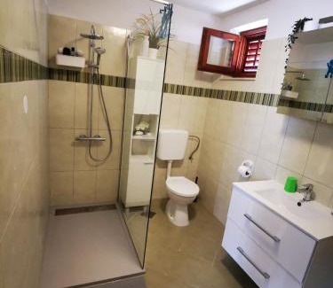 Cove Rogacic Casa | Holiday Home Cvitka