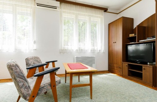 Balatonszarszo Casa | Holiday Home Cydonia by Interhome