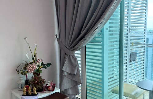Taman Century Apartamento | HOLIDAY HOME@D'Esplanade KSL in Johore Bahru, 45 minutes to SINGAPORE.