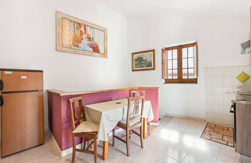 Scano di Montiferro Casa | Casa Vacaciones 'Dimora' con Vista a la Montaña, Wi-Fi y Aire Acondicionado
