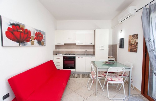 Siniscola Casa | Casa de vacaciones da Marco' con jardín y aire acondicionado