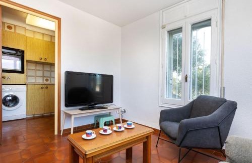 Llanca Casa | Holiday Home Dalí II by Interhome