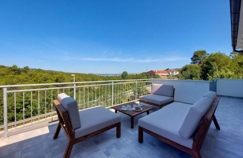Bilice Casa | Holiday Home Dalmacia by Interhome