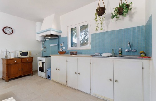 Alenquer Casa | Casa de vacaciones 'Das Cores' con vistas a la montaña, piscina compartida y Wi-Fi