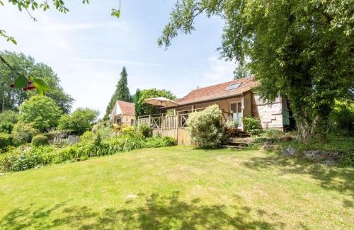 Carentan Casa | Holiday Home de Beaumont by Interhome