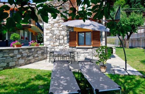 Pettenasco Casa | Holiday Home di Pipot by Interhome