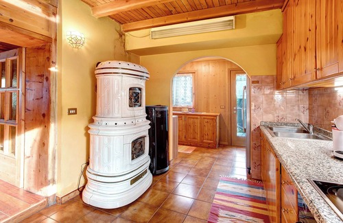 Valdidentro Casa | Casa de vacaciones 'Dolce Casa Vicino A Bormio' con vistas a la montaña, jardín privado y Wi-Fi