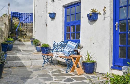 Portmellon Casa | Holiday Home Dolphin Cottage by Interhome