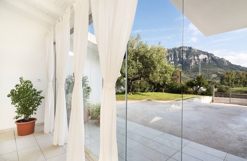 Irgoli Casa | Casa de vacaciones 'Domo Bonaeras' con vistas a la montaña, Wi-Fi y aire acondicionado