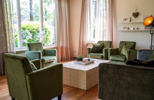 Bosgebied Hoenderloo Casa | Holiday Home Douglas by Interhome