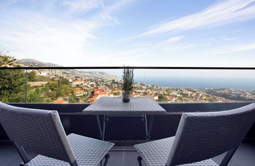 Sao Roque Casa | Casa de vacaciones 'Dream View' con vistas al mar, terraza privada y Wi-Fi