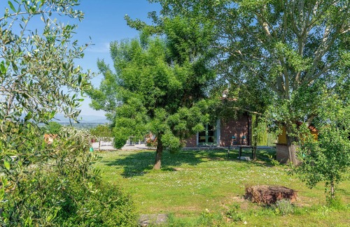 Colle di Compito Casa | Casa de vacaciones 'Dulù - Luminoso Spazio' con jardín compartido, balcón y Wi-Fi