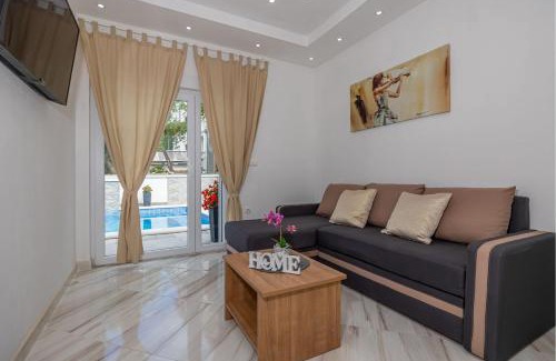 Dramalj Apartamento | Holiday home Dusak with swimming pool and jacuzzi