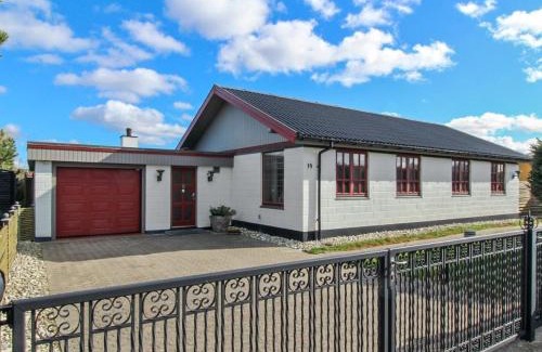 Lokken Casa | Holiday Home Ehmi - 500m from the sea by Interhome