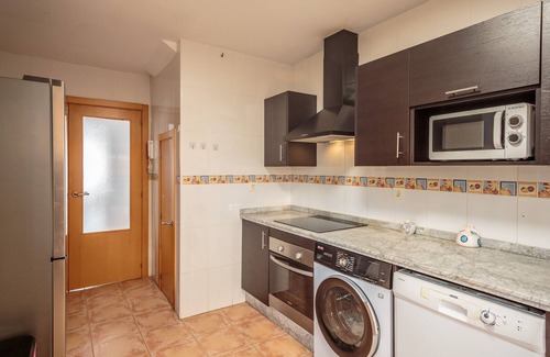 Gerena Casa | Holiday Home 'El Rincón Sevillano' with Private Terrace, Wi-Fi and Air Conditioning