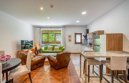 Durcal Apartamento | Casa 'El Río' con piscina compartida, jardín compartido y Wi-Fi