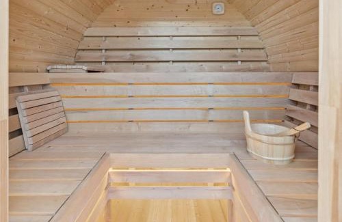Hvidbjerg Strand Casa | Holiday Home Elvie - 150m from the sea by Interhome