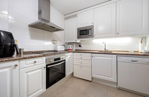 Cambrils Casa | Casa de vacaciones 'Emi' con piscina compartida, Wi-Fi y aire acondicionado