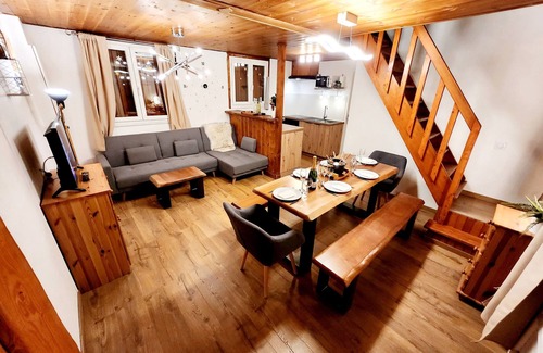 Seyne Casa | Casa de Vacaciones 'Entier Avec Spa 6 Personnes' con Vista a la Montaña, Wi-Fi y Aire Acondicionado