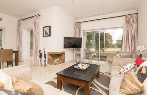 Arcos de la Frontera Casa | Holiday Home Arcos Gardens Golf by Interhome