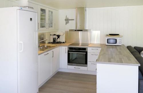 Lyngdal Casa | Holiday Home Espeøya by Interhome
