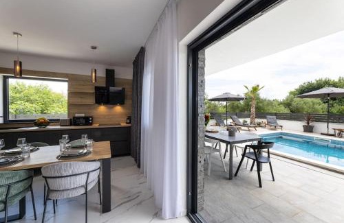Kastel Stafilic Casa | Holiday Home Eva