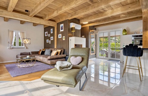 Warendorf Casa | Casa de vacaciones 'Exklusives Ferienhaus' con terraza privada, Wi-Fi y aire acondicionado