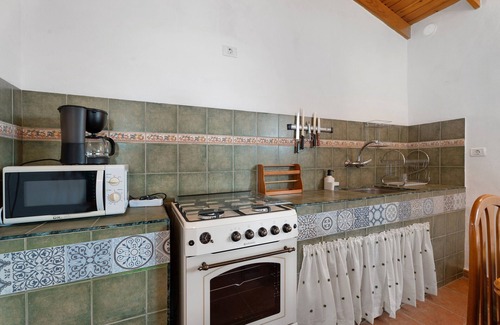 Alajero Casa | Casa de vacaciones 'Fagundo' con vistas a la montaña, terraza privada y Wi-Fi